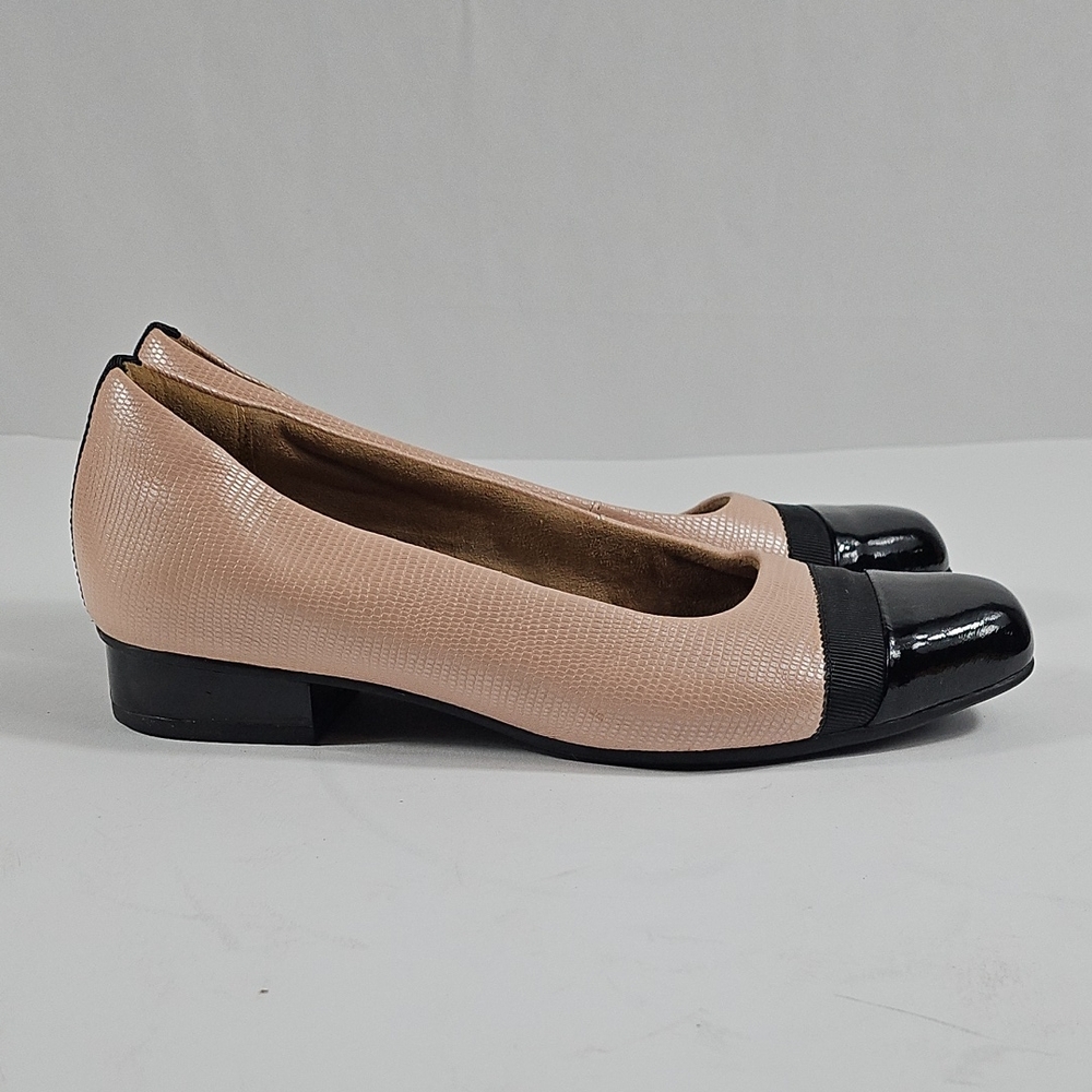 Clarks Artisan Keesha Rosa Leather Pink & Black Snakeskin Cap Toe Slip On Flat - Picture 3 of 16